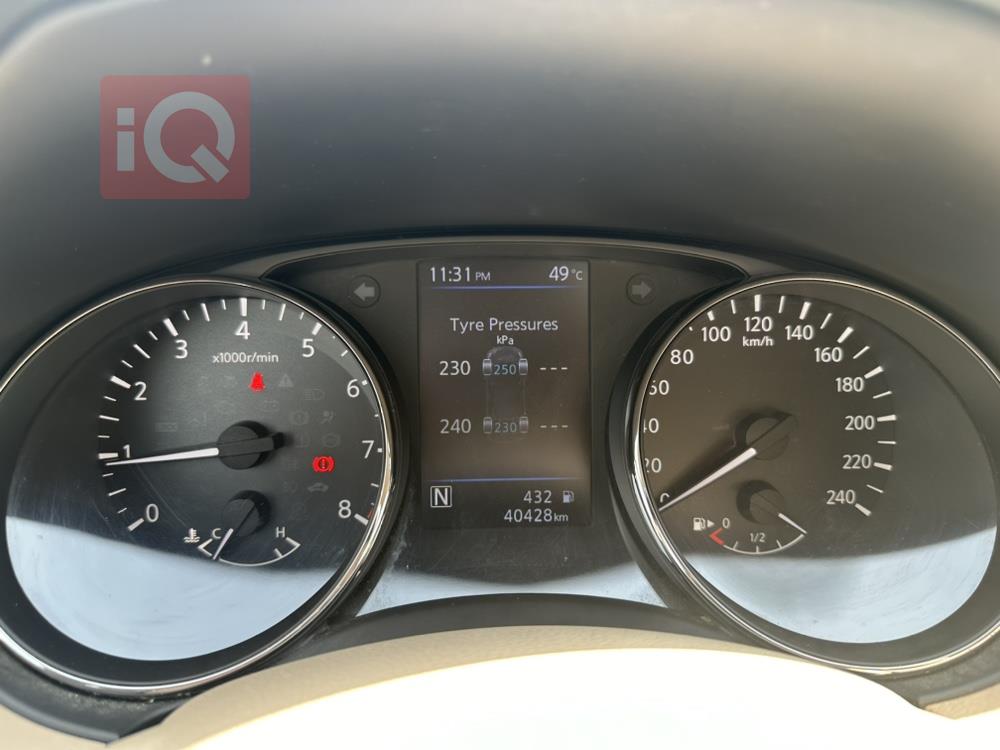 نیسان ئێکس ترەیل